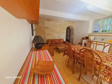 Appartement convivial à Uzès 85 m² avec terrasse - Photo 3