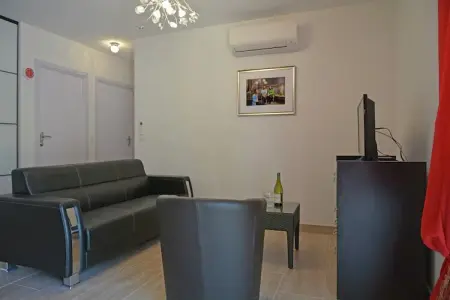 Villa Contempo 6, Villa à Var avec Piscine et Vue - Photo 3
