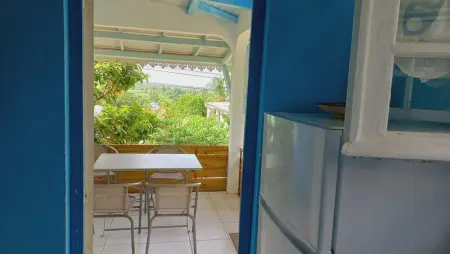 Bungalow charmant à Capesterre-Belle-Eau, 35 m², piscine - Photo 7