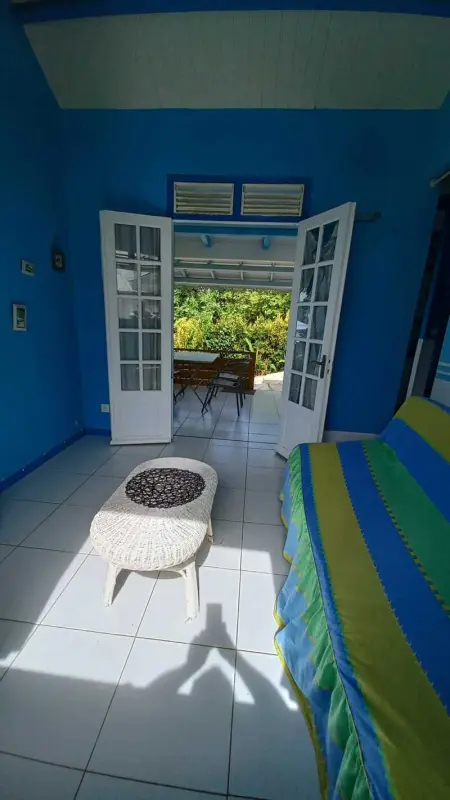 Bungalow charmant à Capesterre-Belle-Eau, 35 m², piscine - Photo 10