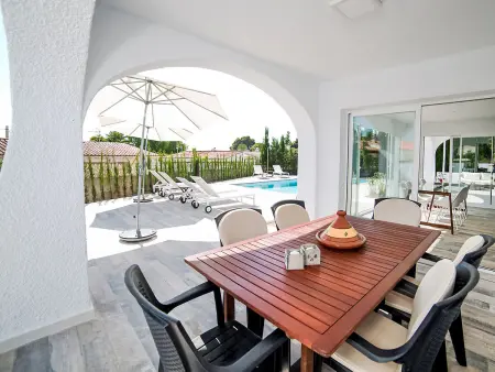 Villa Trébol, moderne familiale et sécurisée dans jardin arboré - Photo 4