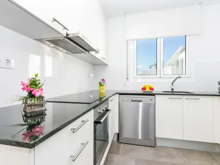Maison Jeroni Pau, ensoleillée et moderne avec vue panoramique sur la mer - Photo 3