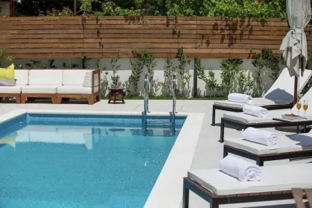 Koras Villa, Villa luxueuse avec piscine privée et jardin - Photo 17