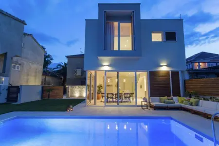 Koras Villa, Villa luxueuse avec piscine privée et jardin - Photo 19