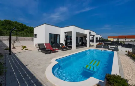 Location Maison 6 personnes à Posedarje - Photo 0