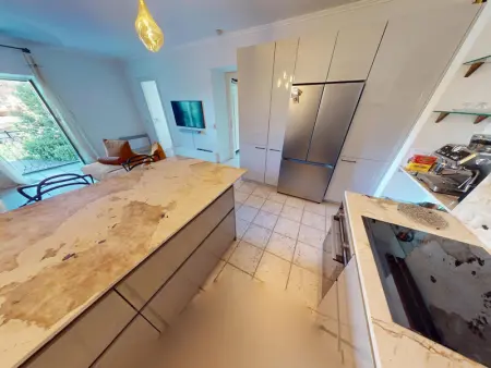 Calme 2P avec terrasse et jardin, parking et piscine - Photo 4