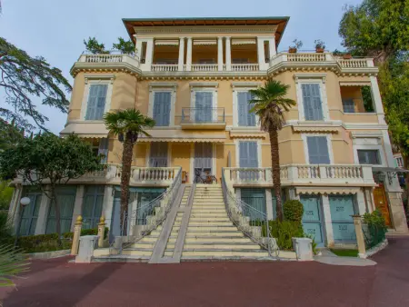 Calme 2P avec terrasse et jardin, parking et piscine - Photo 11