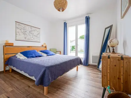 Maison familiale avec piscine chauffée et terrasse à La Flotte - Photo 15