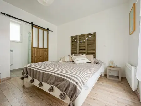 Maison familiale avec piscine chauffée et terrasse à La Flotte - Photo 16