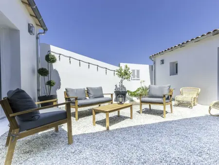 Maison familiale avec piscine chauffée et terrasse à La Flotte - Photo 32