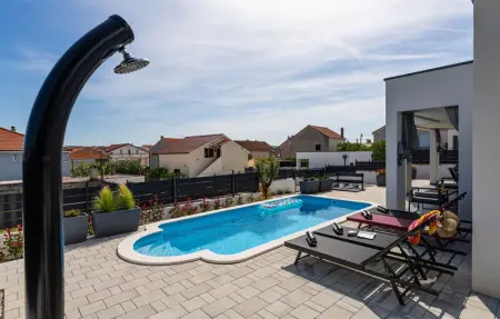 Location Maison 6 personnes à Posedarje - Photo 1