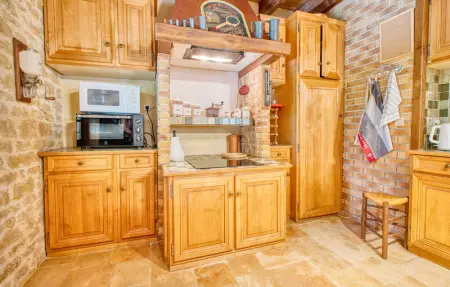 Charmante Maison avec piscine, Maison 5 personnes à Archignac - Photo 6