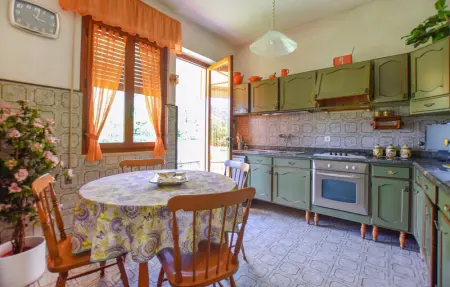 Location Maison 6 personnes à Camaiore - Photo 4