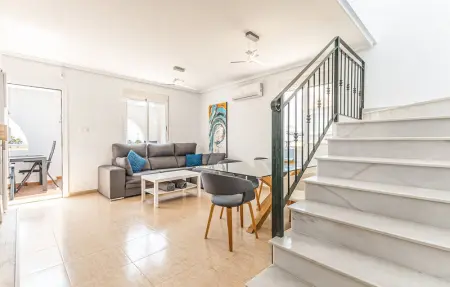 Location Maison 6 personnes à Avileses - Photo 2