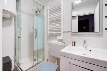 VM-9-JONQUIERE-RDC, Appartement 2 personnes à Paris - Photo 3