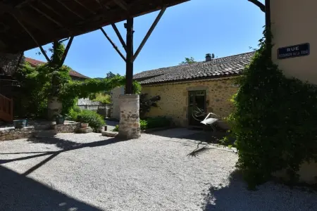 Gite - La Filature, Maison à Ardèche avec Piscine & Jardin - Photo 17