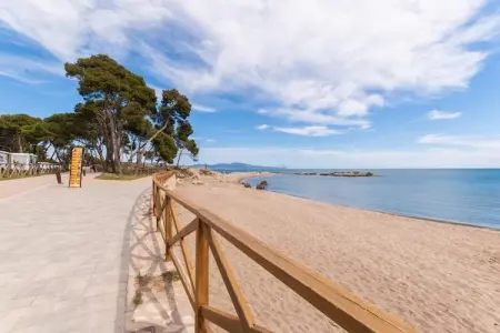 Sant Marti, Terrasse ensoleillée près de la plage - Photo 17