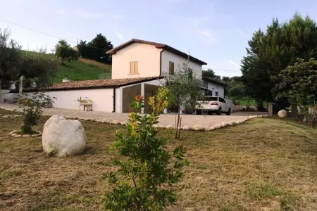 Casa Picciano, maison de campagne avec piscine privée dans les collines des Abruzzes - Photo 30