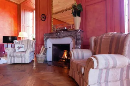 Chambre Rouge, Appartement château à Chaleix forêt - Photo 3