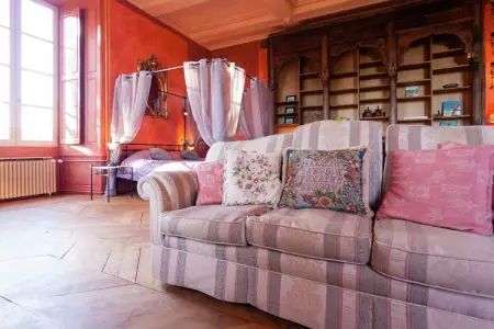 Chambre Rouge, Appartement château à Chaleix forêt - Photo 8