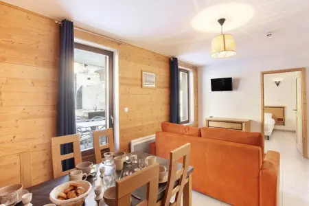 Résidence Prestige Mendi Alde 3, Chalet à La Clusaz avec Spa et Ski - Photo 3