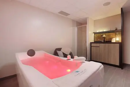 Résidence Prestige Mendi Alde 3, Chalet à La Clusaz avec Spa et Ski - Photo 17