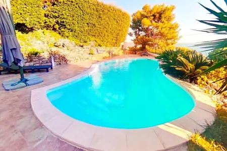 Villa Carqueiranne, Maison à Carqueiranne près de la mer - Photo 9