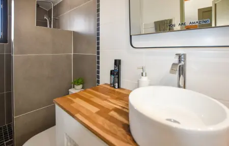 Maison avec piscine privée, Maison 10 personnes à Châteauneuf du Pape - Photo 25