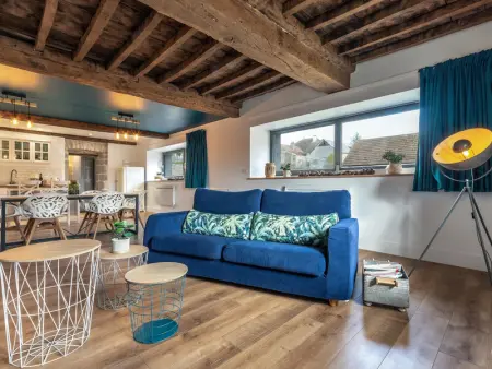 Maison rénovée au bord de l'Ognon avec grand jardin et plage privée - Photo 0