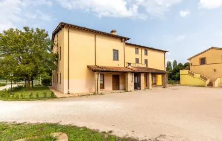 Location Appartement 3 personnes à Montone - Photo 1