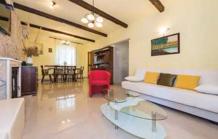 Maison 8 personnes à Brodarica - Photo 2