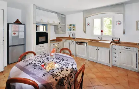 Maison 11 personnes à Salernes - Photo 1