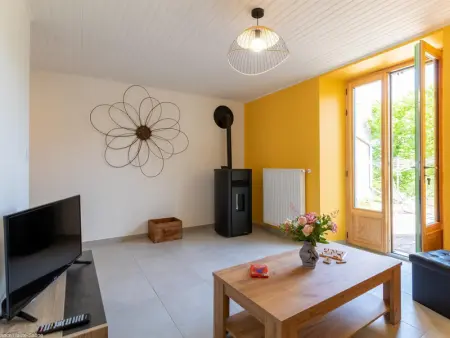 Maison rénovée à la campagne avec jardin et animaux acceptés près de Vesoul - Photo 7