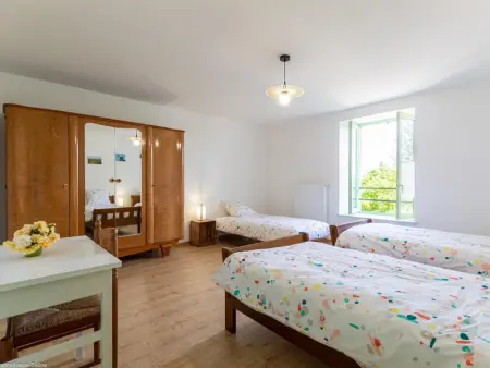 Maison rénovée à la campagne avec jardin et animaux acceptés près de Vesoul - Photo 10