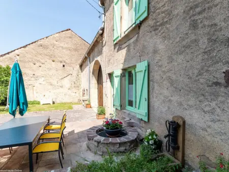 Maison rénovée à la campagne avec jardin et animaux acceptés près de Vesoul - Photo 17