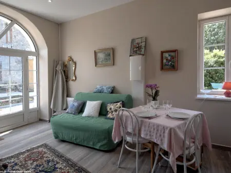 Charmant gîte rénové avec terrasse et parking privé dans un parc, accepte petit animal - Photo 10