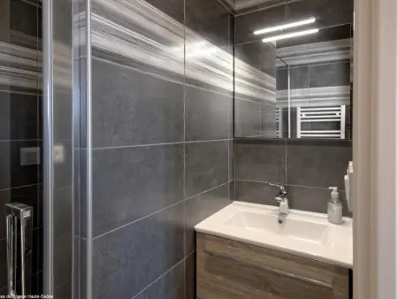 Charmant gîte rénové avec terrasse et parking privé dans un parc, accepte petit animal - Photo 15