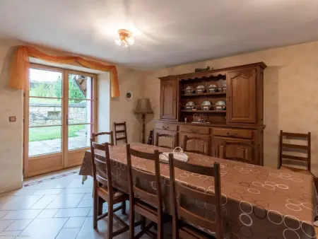 Maison spacieuse près de Vesoul avec cheminée, idéale pour familles - Photo 6