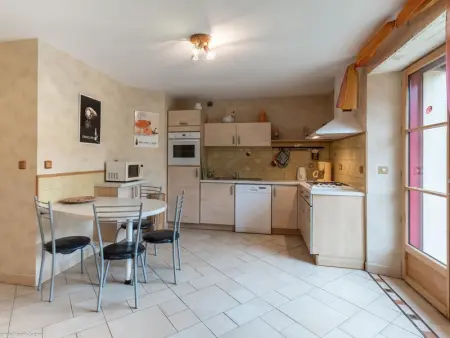 Maison spacieuse près de Vesoul avec cheminée, idéale pour familles - Photo 8