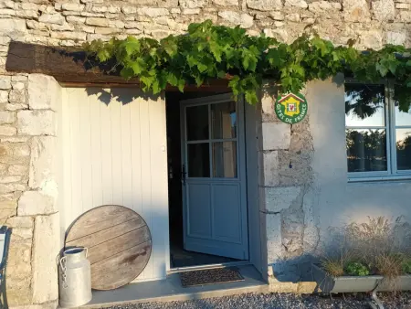 Maison de caractère à Gy avec parking et Wifi, Gite 6 personnes à Gy - Photo 4