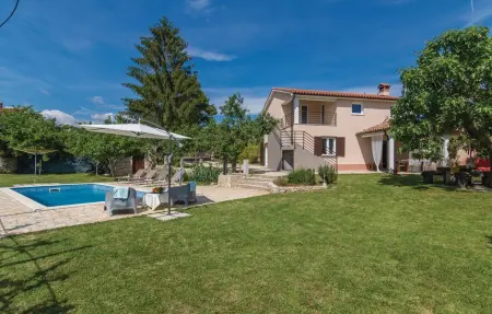 Maison 8 personnes à Labin - Photo 1