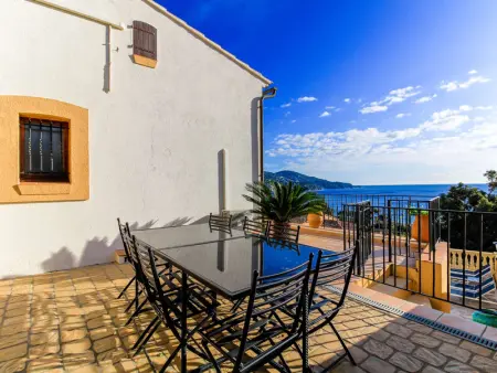 Villa d'Exception avec Piscine, 6 adultes et 2 enfants, Pramousquier - Photo 2