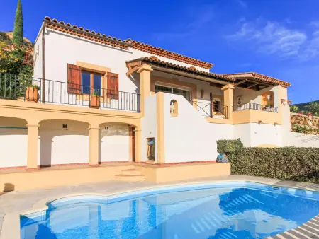 Villa d'Exception avec Piscine, 6 adultes et 2 enfants, Pramousquier - Photo 10