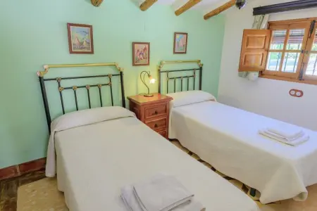 La Buhardilla, Gîte rustique avec piscin eà Rute - Photo 14