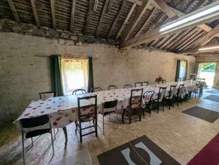 Gîtes de caractère avec jardins au cœur de la nature, idéal pour familles et amis - Photo 5