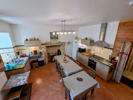 Gîtes de caractère avec jardins au cœur de la nature, idéal pour familles et amis - Photo 7