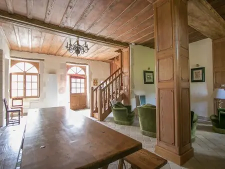 Maison spacieuse à Saint-Martin-des-Entrées avec jardin - Photo 1