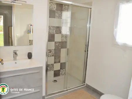 Gîte moderne à Amboise avec piscine, jardin et wifi - Photo 11