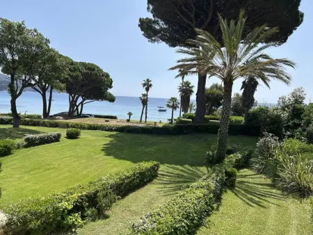 Studio avec mezzanine 6 pers, piscine, parking privé - Photo 9