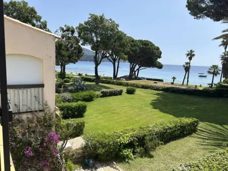 Studio avec mezzanine 6 pers, piscine, parking privé - Photo 10